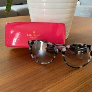 Kate Spade Amaya sunglasses